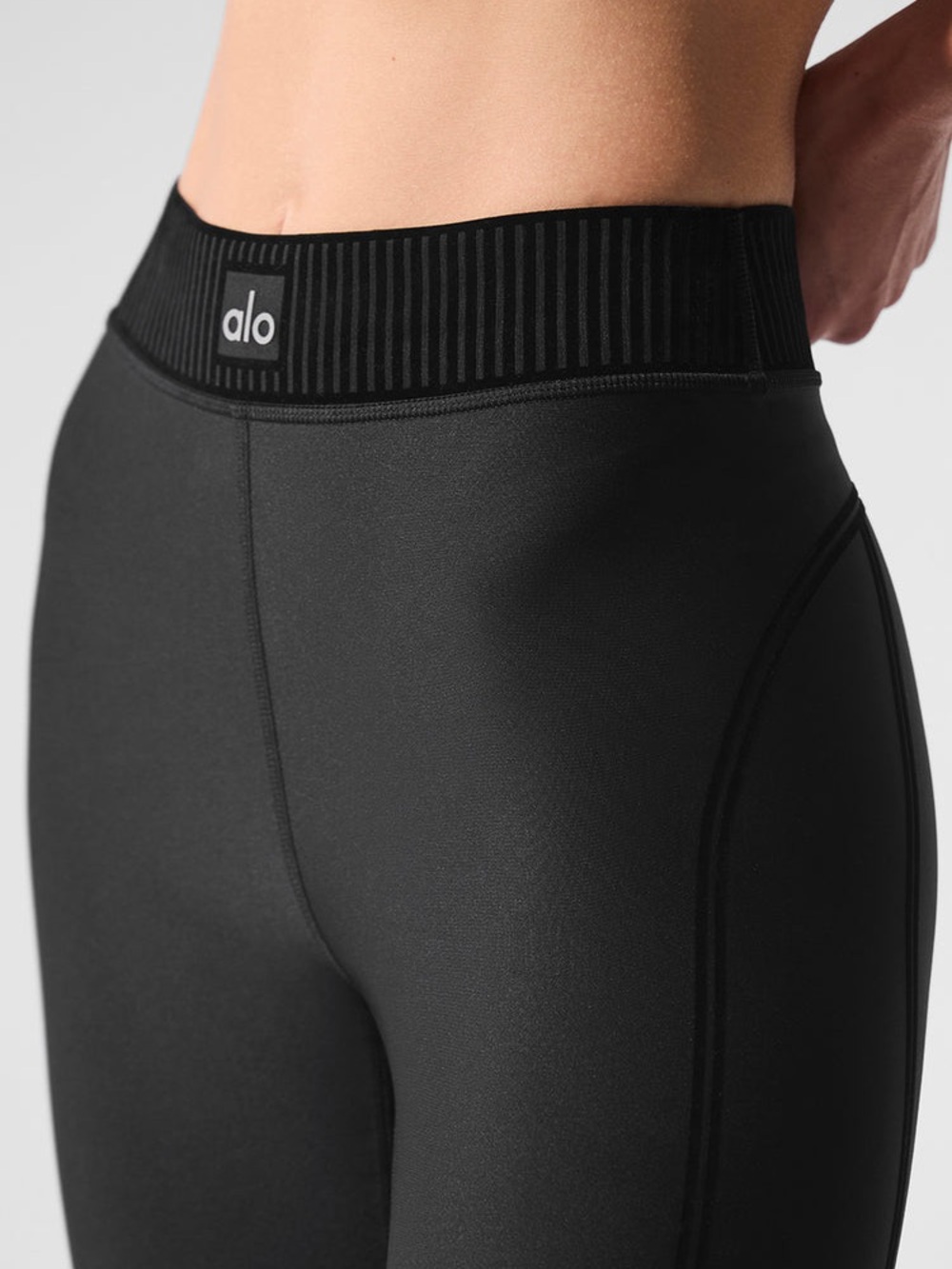 ALO Yoga Airlift High-Waist 7/8 Line Up Legging